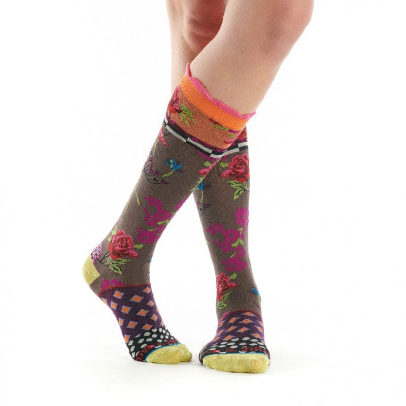 Twin Roads - Precious Floral Knee High Socks for Her